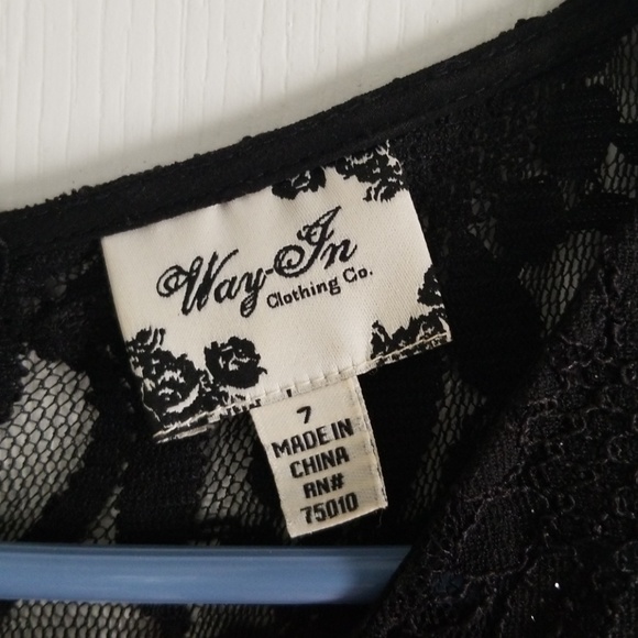 Dress - Picture 3 of 6